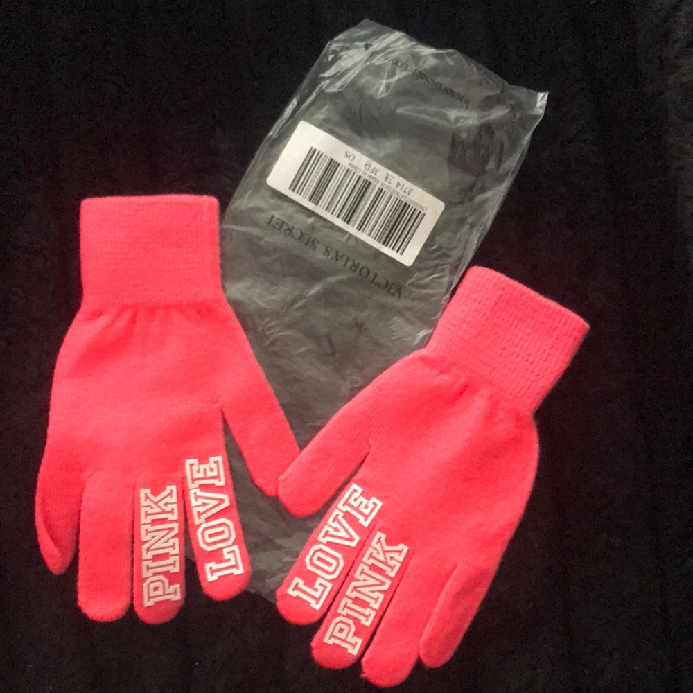 Woman’s Brand New Vintage Victoria Secret PINK LOVE Bright Pink Logo Knit Gloves